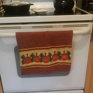 Primitive Rustic Fall Tea Towel with Pumpkins